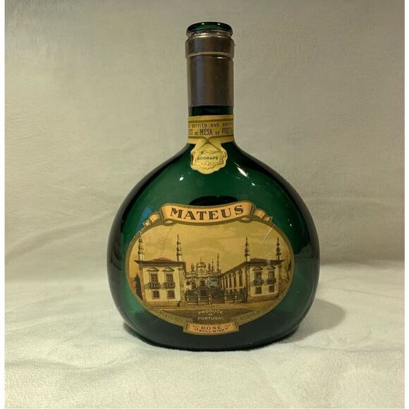 5 VINTAGE EMPTY ALCOHOL bar BOTTLES LOT whisky - Picture 4 of 7